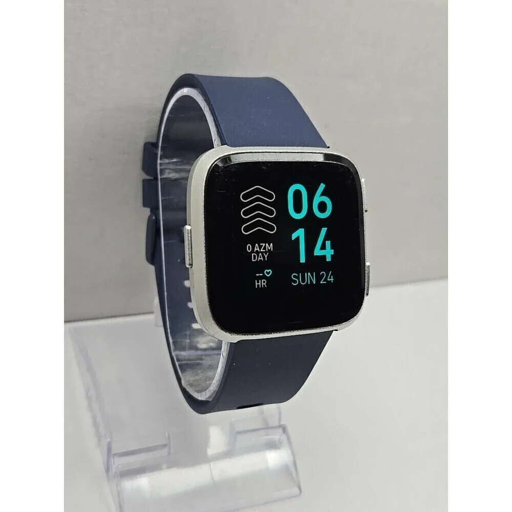 Fitbit Versa FB504 Smartwatch Silver Activity Tracker Tested Working No Charger